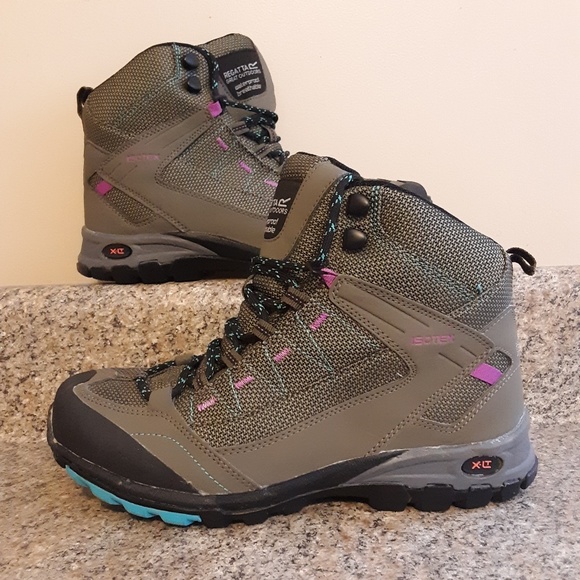 regatta waterproof walking boots